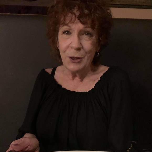 Meet your Posher, Catherine - Picture 1 of 1